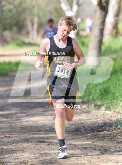 Thumbnail 1 in River Bluff Cross Country Meet photogallery.