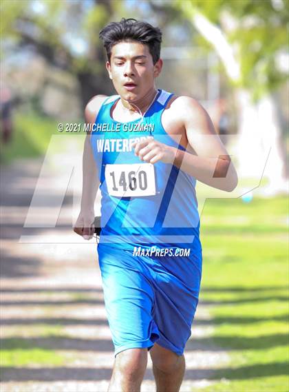Thumbnail 1 in River Bluff Cross Country Meet photogallery.