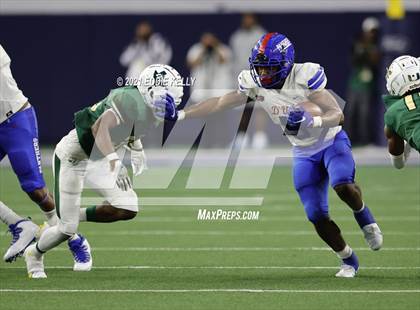 Thumbnail 1 in DeSoto vs. Duncanville (UIL 6A D1 Quarterfinal Playoff) photogallery.