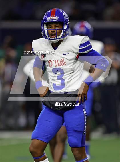 Thumbnail 2 in DeSoto vs. Duncanville (UIL 6A D1 Quarterfinal Playoff) photogallery.