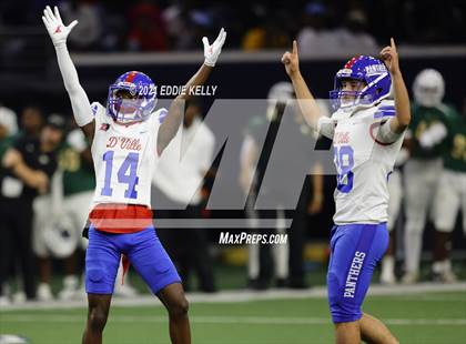 Thumbnail 1 in DeSoto vs. Duncanville (UIL 6A D1 Quarterfinal Playoff) photogallery.