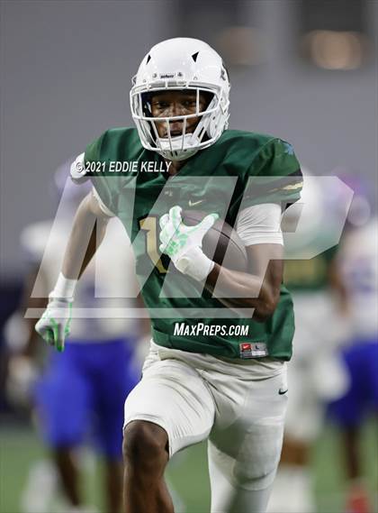 Thumbnail 1 in DeSoto vs. Duncanville (UIL 6A D1 Quarterfinal Playoff) photogallery.