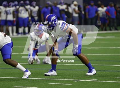 Thumbnail 1 in DeSoto vs. Duncanville (UIL 6A D1 Quarterfinal Playoff) photogallery.