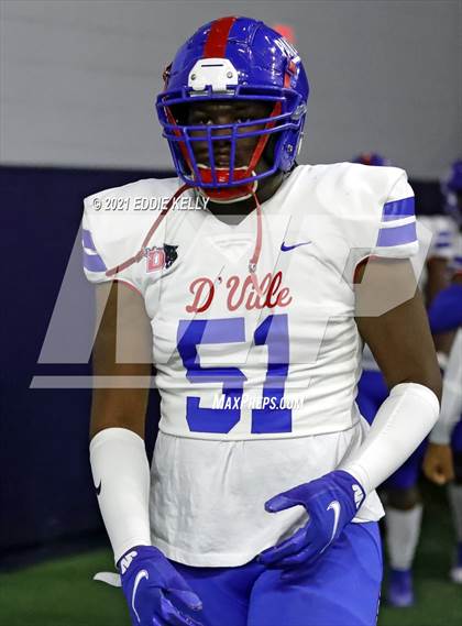 Thumbnail 1 in DeSoto vs. Duncanville (UIL 6A D1 Quarterfinal Playoff) photogallery.