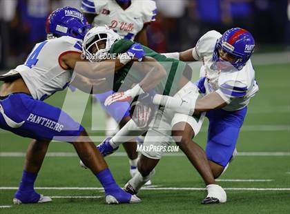 Thumbnail 2 in DeSoto vs. Duncanville (UIL 6A D1 Quarterfinal Playoff) photogallery.