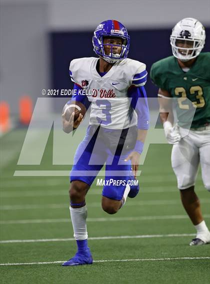 Thumbnail 2 in DeSoto vs. Duncanville (UIL 6A D1 Quarterfinal Playoff) photogallery.