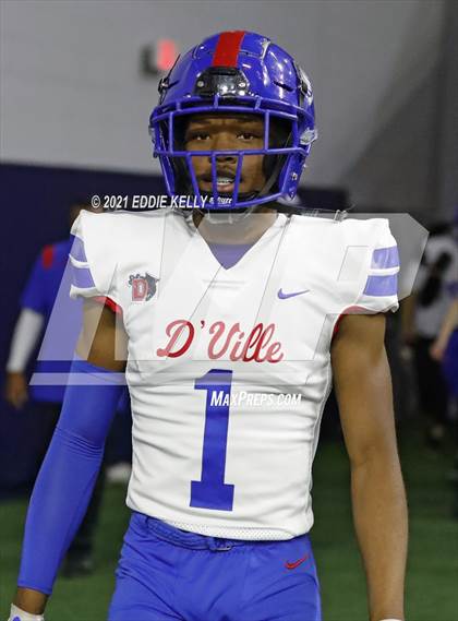 Thumbnail 2 in DeSoto vs. Duncanville (UIL 6A D1 Quarterfinal Playoff) photogallery.