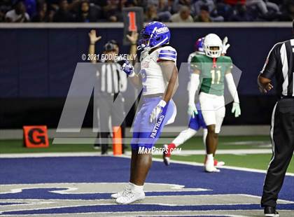 Thumbnail 3 in DeSoto vs. Duncanville (UIL 6A D1 Quarterfinal Playoff) photogallery.