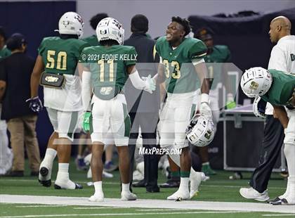 Thumbnail 3 in DeSoto vs. Duncanville (UIL 6A D1 Quarterfinal Playoff) photogallery.