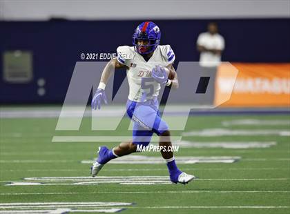 Thumbnail 1 in DeSoto vs. Duncanville (UIL 6A D1 Quarterfinal Playoff) photogallery.