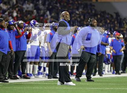 Thumbnail 3 in DeSoto vs. Duncanville (UIL 6A D1 Quarterfinal Playoff) photogallery.