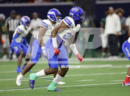 Thumbnail 1 in DeSoto vs. Duncanville (UIL 6A D1 Quarterfinal Playoff) photogallery.