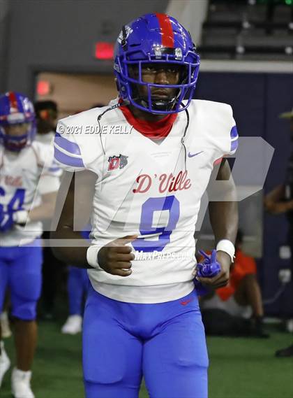 Thumbnail 3 in DeSoto vs. Duncanville (UIL 6A D1 Quarterfinal Playoff) photogallery.