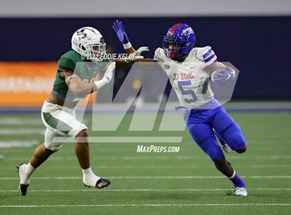 Thumbnail 1 in DeSoto vs. Duncanville (UIL 6A D1 Quarterfinal Playoff) photogallery.