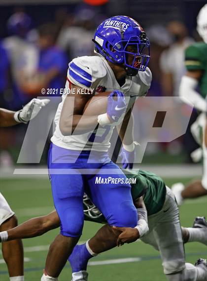 Thumbnail 2 in DeSoto vs. Duncanville (UIL 6A D1 Quarterfinal Playoff) photogallery.