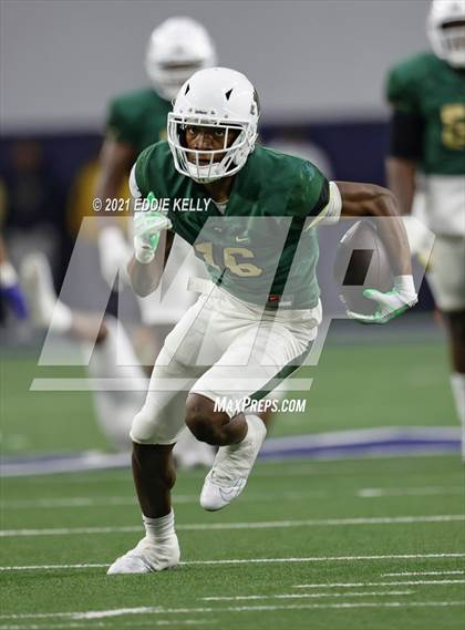 Thumbnail 1 in DeSoto vs. Duncanville (UIL 6A D1 Quarterfinal Playoff) photogallery.