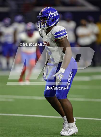 Thumbnail 1 in DeSoto vs. Duncanville (UIL 6A D1 Quarterfinal Playoff) photogallery.