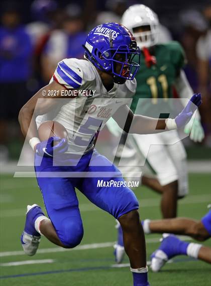 Thumbnail 3 in DeSoto vs. Duncanville (UIL 6A D1 Quarterfinal Playoff) photogallery.