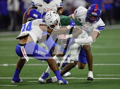Thumbnail 1 in DeSoto vs. Duncanville (UIL 6A D1 Quarterfinal Playoff) photogallery.