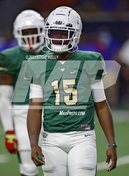 Thumbnail 2 in DeSoto vs. Duncanville (UIL 6A D1 Quarterfinal Playoff) photogallery.
