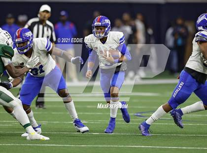 Thumbnail 2 in DeSoto vs. Duncanville (UIL 6A D1 Quarterfinal Playoff) photogallery.