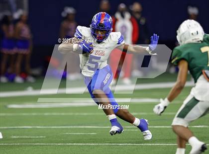Thumbnail 1 in DeSoto vs. Duncanville (UIL 6A D1 Quarterfinal Playoff) photogallery.