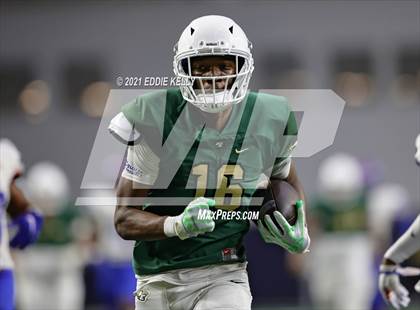 Thumbnail 2 in DeSoto vs. Duncanville (UIL 6A D1 Quarterfinal Playoff) photogallery.