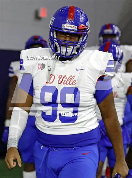 Thumbnail 2 in DeSoto vs. Duncanville (UIL 6A D1 Quarterfinal Playoff) photogallery.