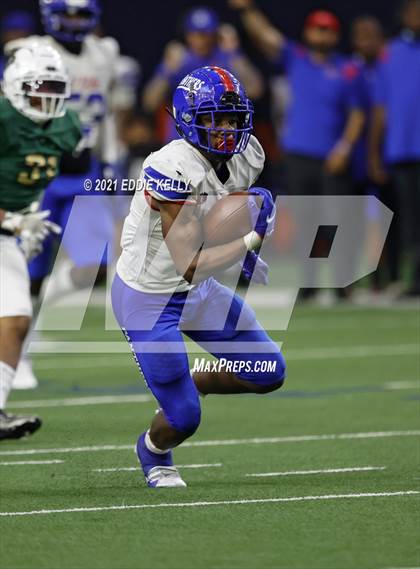 Thumbnail 2 in DeSoto vs. Duncanville (UIL 6A D1 Quarterfinal Playoff) photogallery.