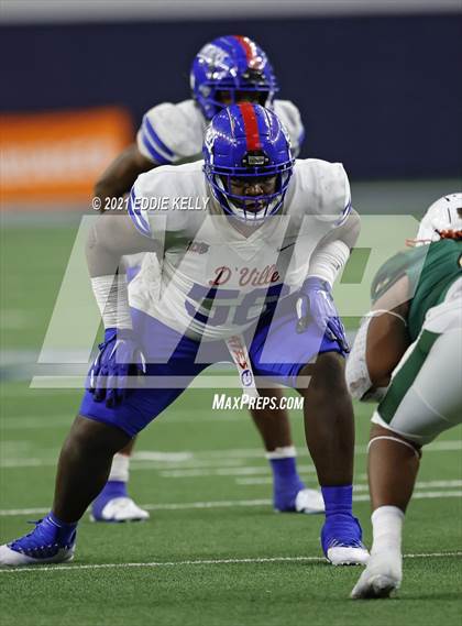 Thumbnail 2 in DeSoto vs. Duncanville (UIL 6A D1 Quarterfinal Playoff) photogallery.