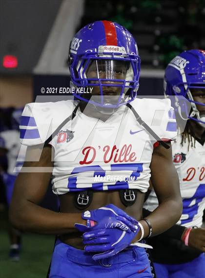 Thumbnail 1 in DeSoto vs. Duncanville (UIL 6A D1 Quarterfinal Playoff) photogallery.