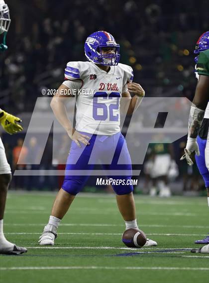 Thumbnail 1 in DeSoto vs. Duncanville (UIL 6A D1 Quarterfinal Playoff) photogallery.