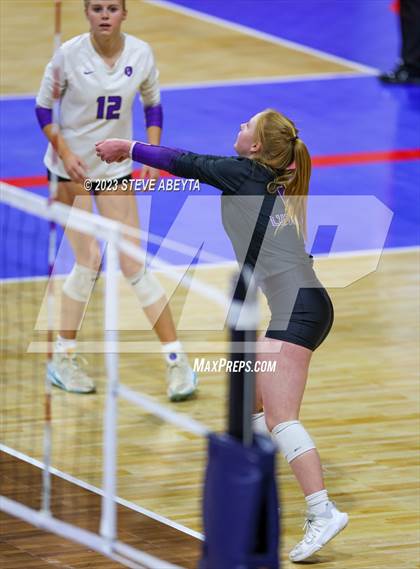 Thumbnail 2 in Lutheran vs. Niwot (CHSAA 4A Contenders First Round) photogallery.