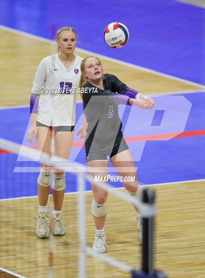 Thumbnail 1 in Lutheran vs. Niwot (CHSAA 4A Contenders First Round) photogallery.
