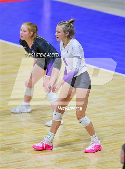 Thumbnail 3 in Lutheran vs. Niwot (CHSAA 4A Contenders First Round) photogallery.