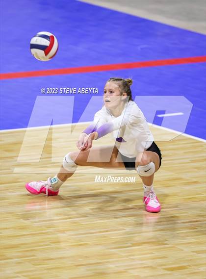 Thumbnail 1 in Lutheran vs. Niwot (CHSAA 4A Contenders First Round) photogallery.