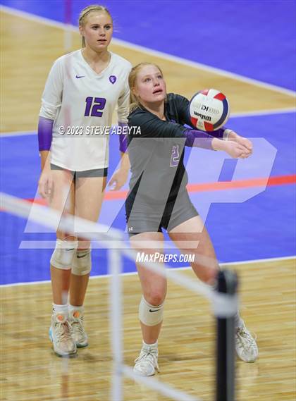 Thumbnail 2 in Lutheran vs. Niwot (CHSAA 4A Contenders First Round) photogallery.