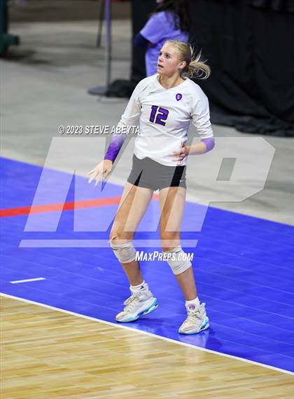 Thumbnail 2 in Lutheran vs. Niwot (CHSAA 4A Contenders First Round) photogallery.