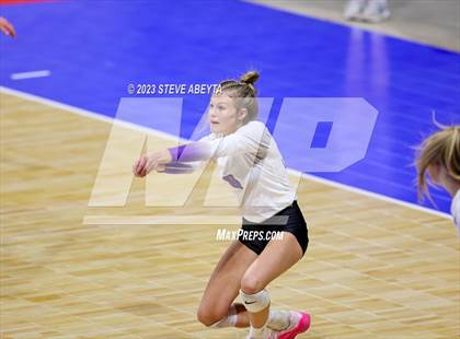 Thumbnail 3 in Lutheran vs. Niwot (CHSAA 4A Contenders First Round) photogallery.