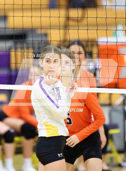 Thumbnail 3 in Grand Saline vs Edgewood photogallery.