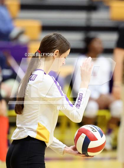 Thumbnail 3 in Grand Saline vs Edgewood photogallery.
