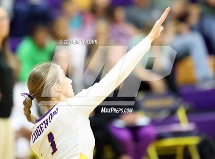 Thumbnail 1 in Grand Saline vs Edgewood photogallery.