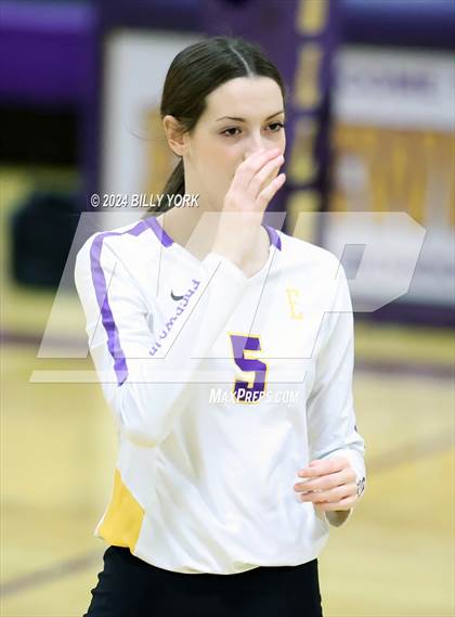Thumbnail 1 in Grand Saline vs Edgewood photogallery.