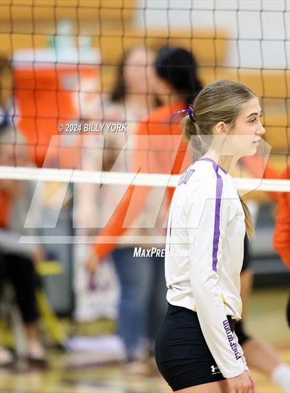 Thumbnail 2 in Grand Saline vs Edgewood photogallery.