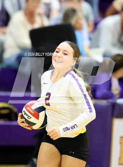 Thumbnail 2 in Grand Saline vs Edgewood photogallery.