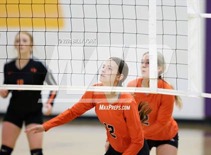 Thumbnail 3 in Grand Saline vs Edgewood photogallery.