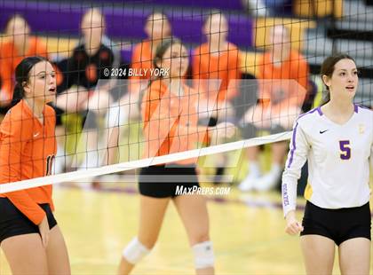 Thumbnail 3 in Grand Saline vs Edgewood photogallery.