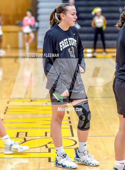 Thumbnail 3 in Lawrence Free State @ Shawnee Mission West photogallery.