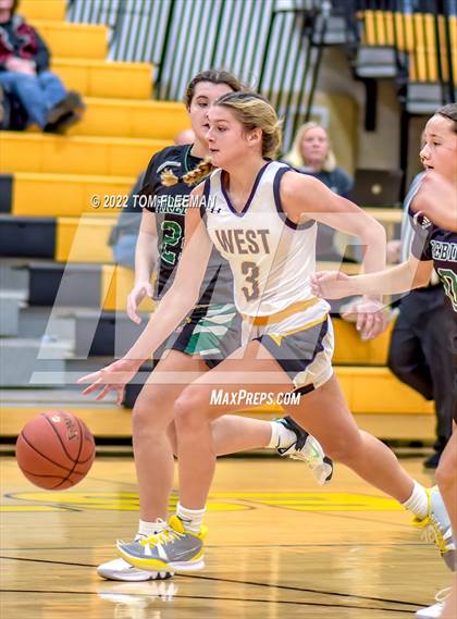 Thumbnail 1 in Lawrence Free State @ Shawnee Mission West photogallery.