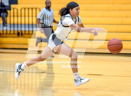 Thumbnail 3 in Lawrence Free State @ Shawnee Mission West photogallery.